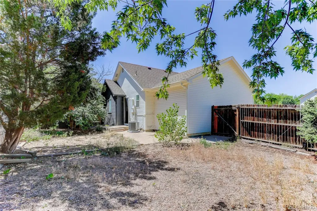 16966 E Tufts Place Aurora CO 80015