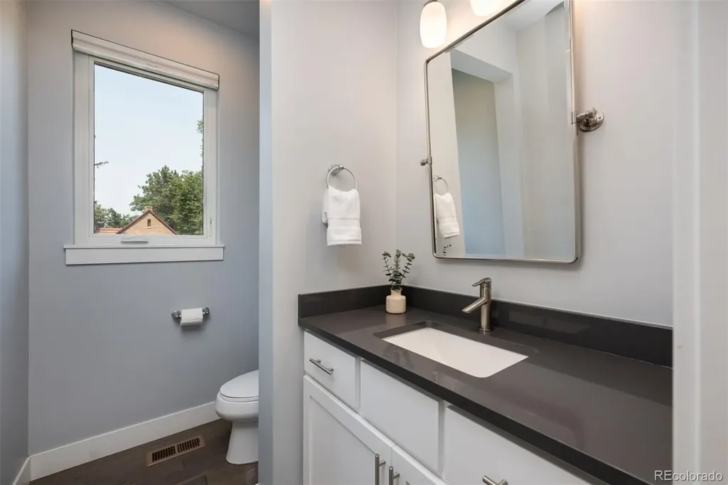 5044 Vrain Street Denver CO 80212