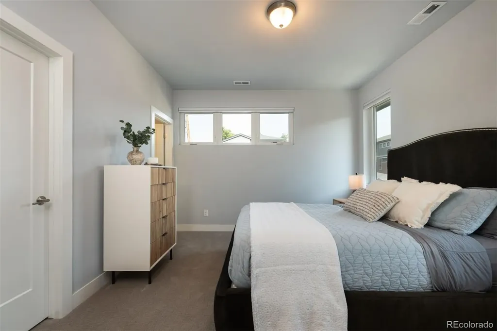 5044 Vrain Street Denver CO 80212