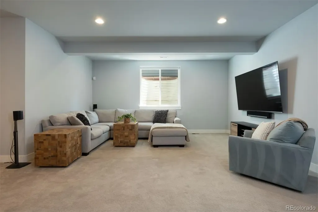 5044 Vrain Street Denver CO 80212