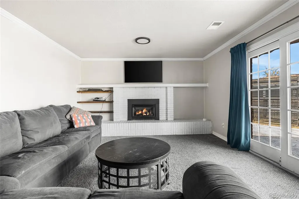 6868 Vivian Street Arvada CO 80004