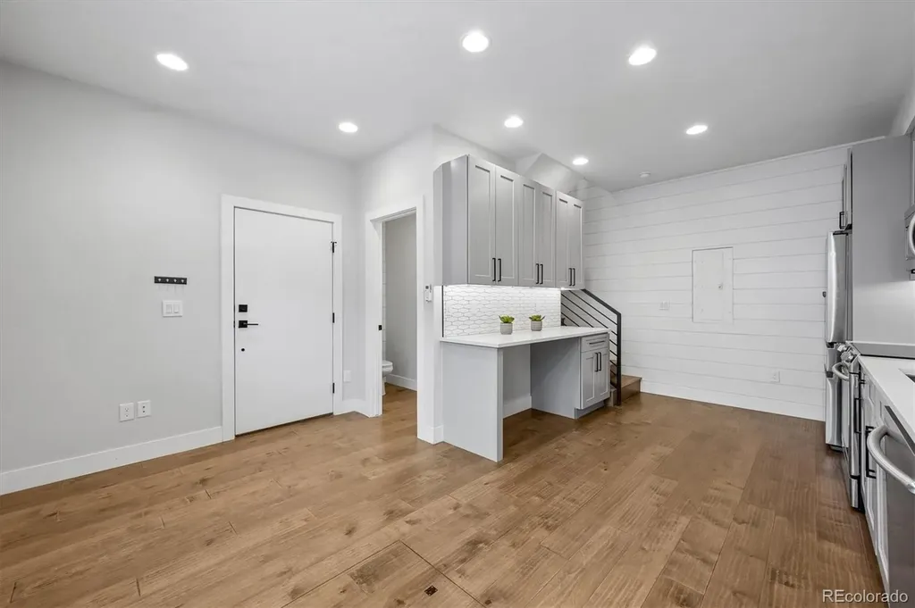 2478 S Delaware Street Denver CO 80223