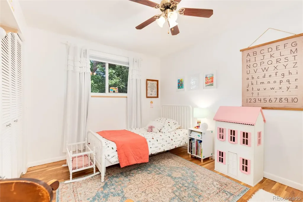 7175 S Penrose Court Centennial CO 80122
