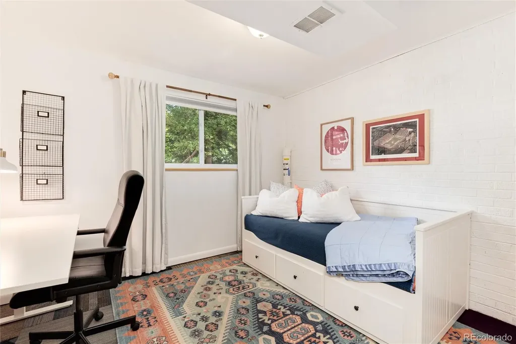 7175 S Penrose Court Centennial CO 80122