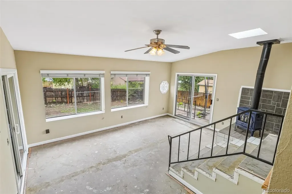926 S Robb Way Lakewood CO 80226