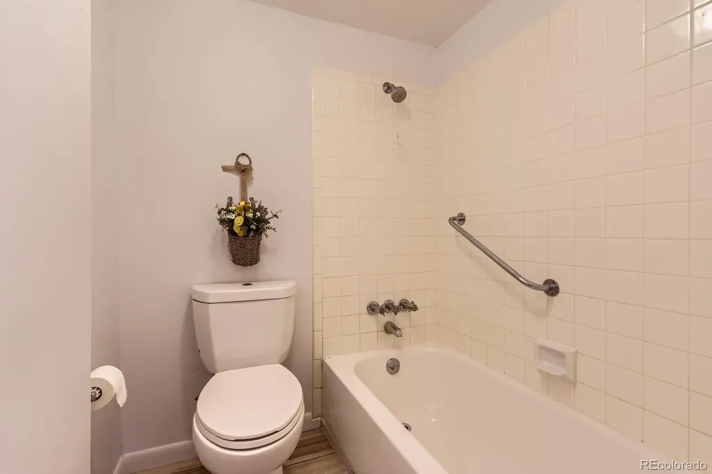 7665 E Eastman Avenue Denver CO 80231