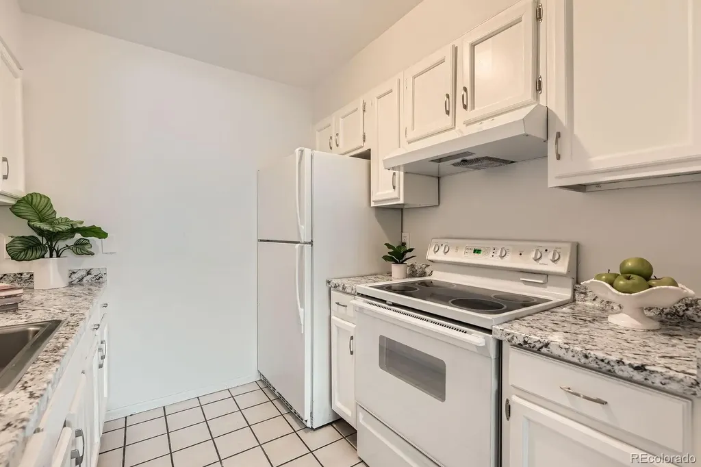 7665 E Eastman Avenue Denver CO 80231