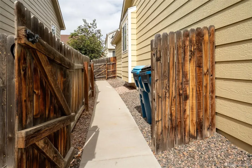 9999 Jasper Street Commerce City CO 80022