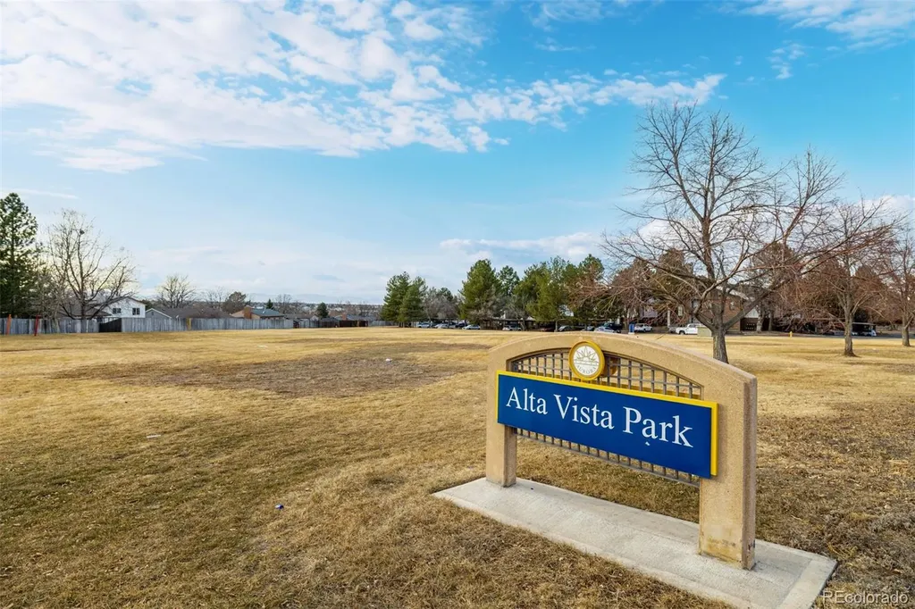 1505 S Ouray Circle Aurora CO 80017