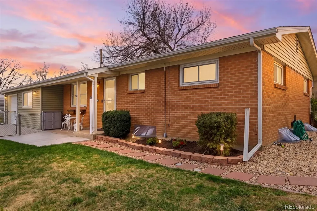 15790 W 10th Avenue Golden CO 80401
