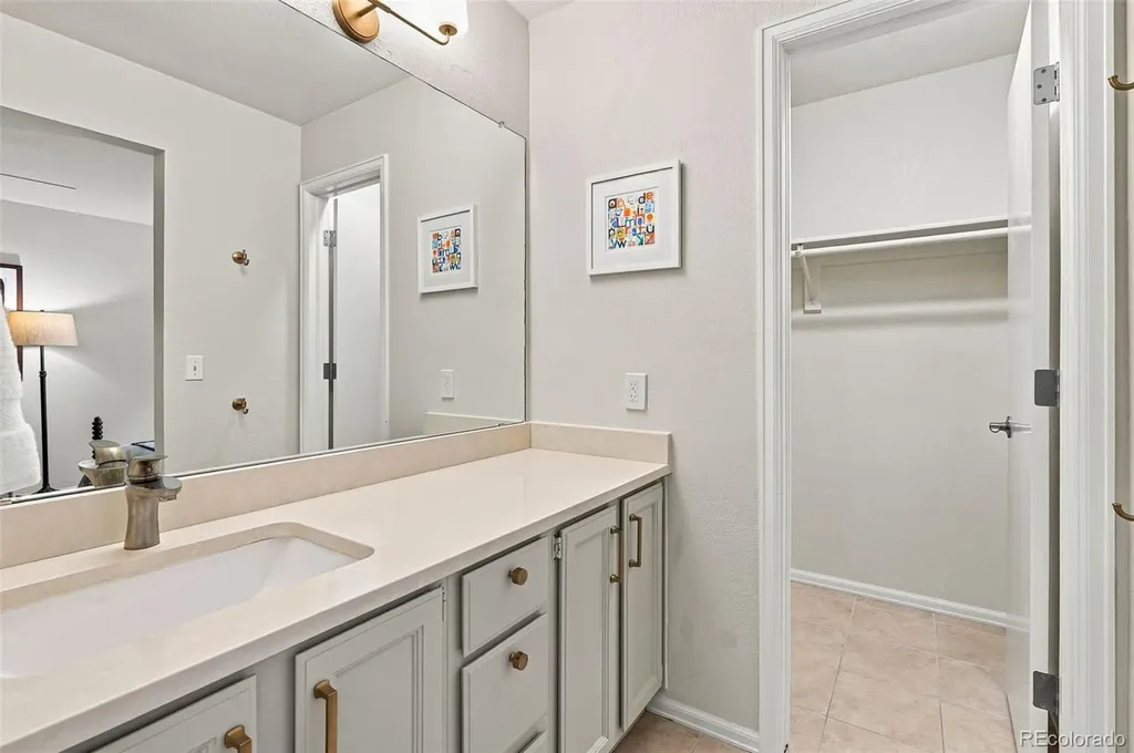 9288 S Canyon Wren Court Highlands Ranch CO 80126