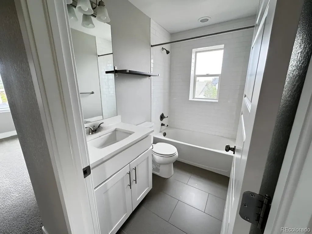 11137 E 25th Avenue Aurora CO 80010