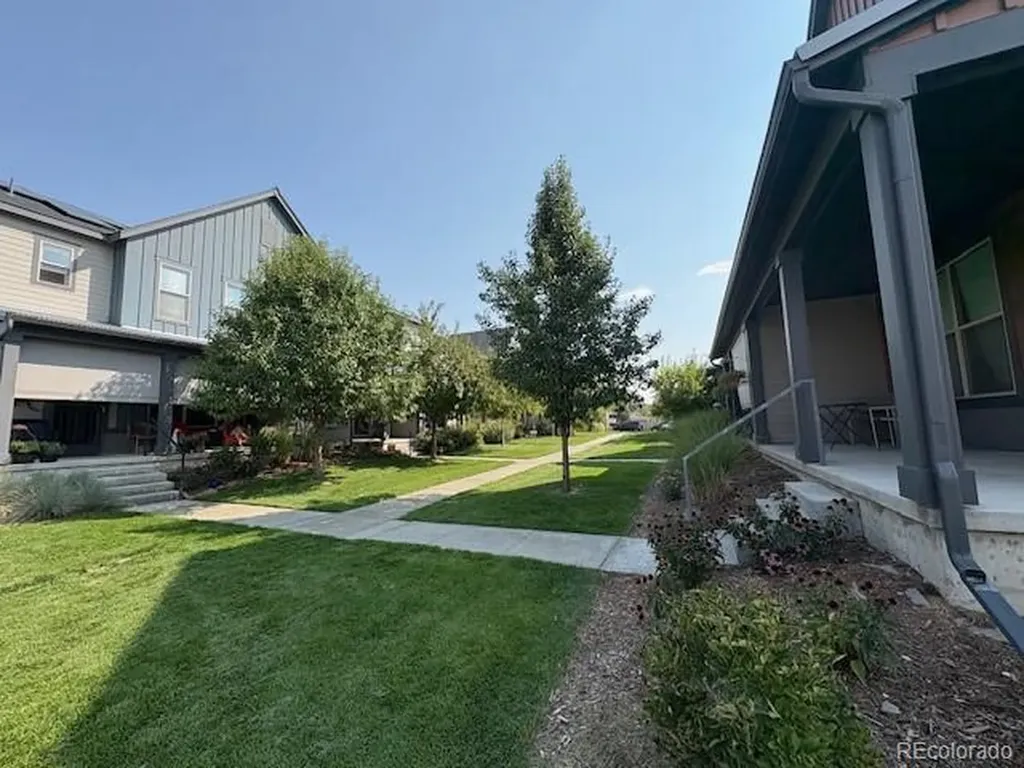11137 E 25th Avenue Aurora CO 80010