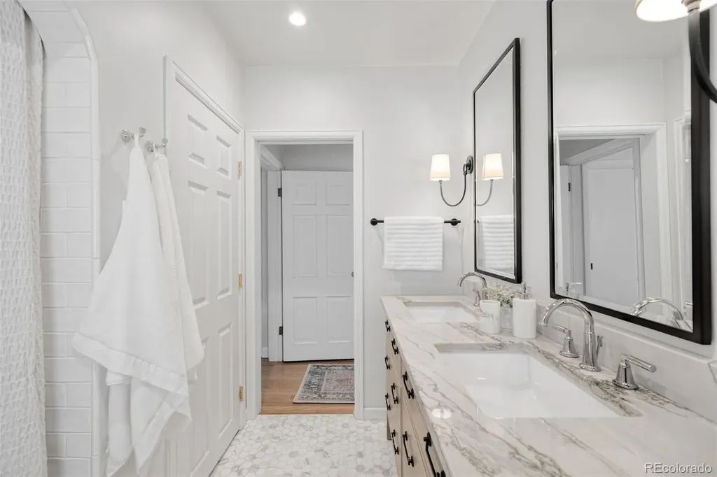 1130 N Monaco Parkway Denver CO 80224