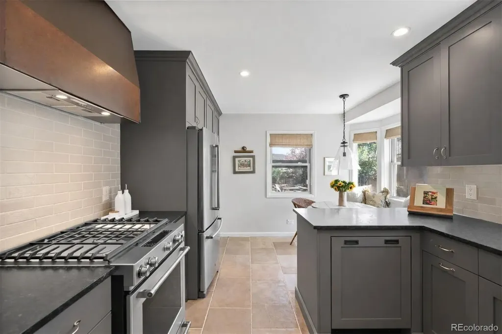 1130 N Monaco Parkway Denver CO 80224