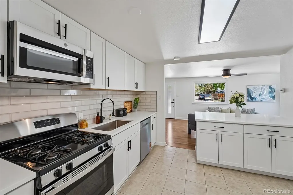 6900 W 55th Place Arvada CO 80002