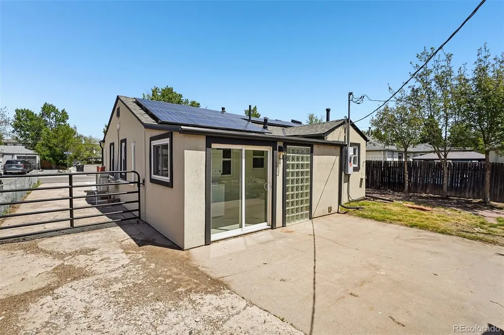 6900 W 55th Place Arvada CO 80002