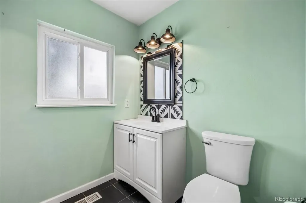 2003 S Idalia Street Aurora CO 80013