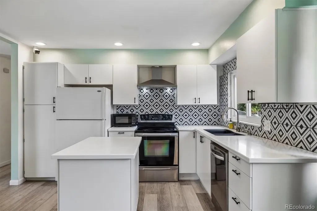 2003 S Idalia Street Aurora CO 80013