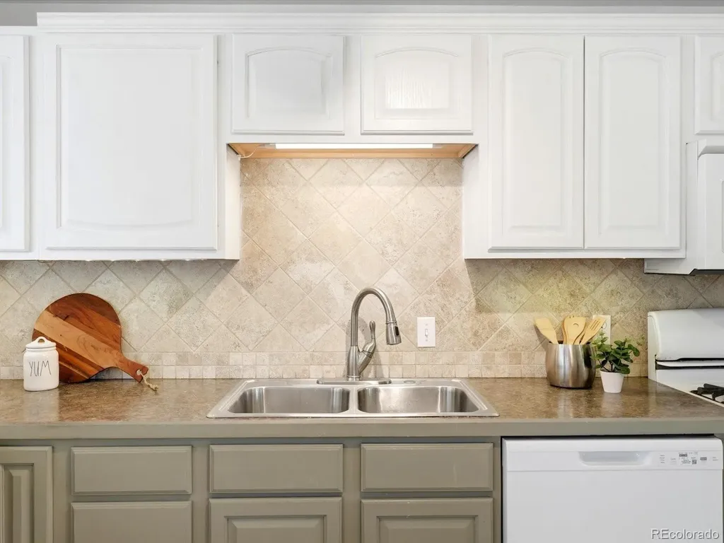 2712 S Hazel Court Denver CO 80236