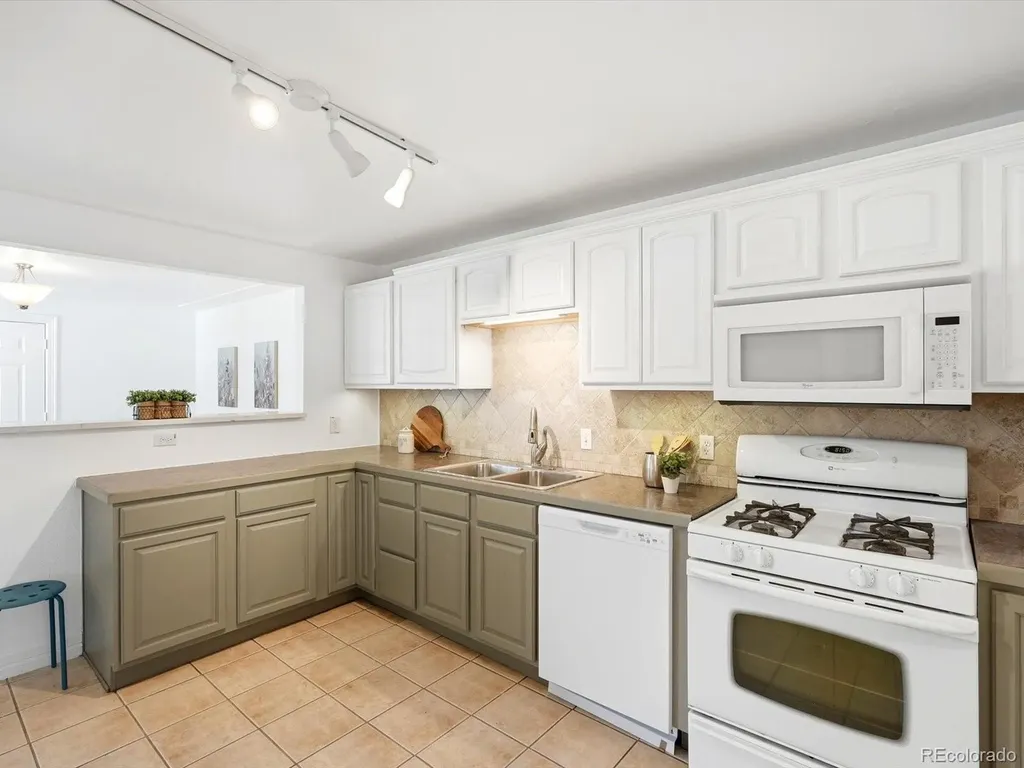 2712 S Hazel Court Denver CO 80236