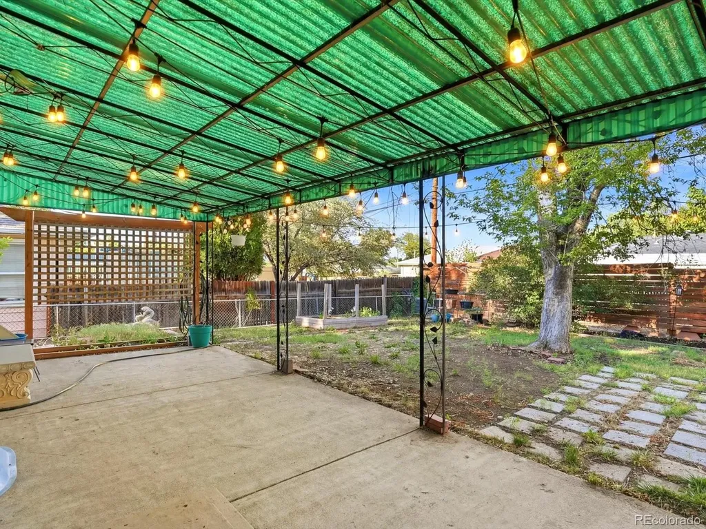 2712 S Hazel Court Denver CO 80236