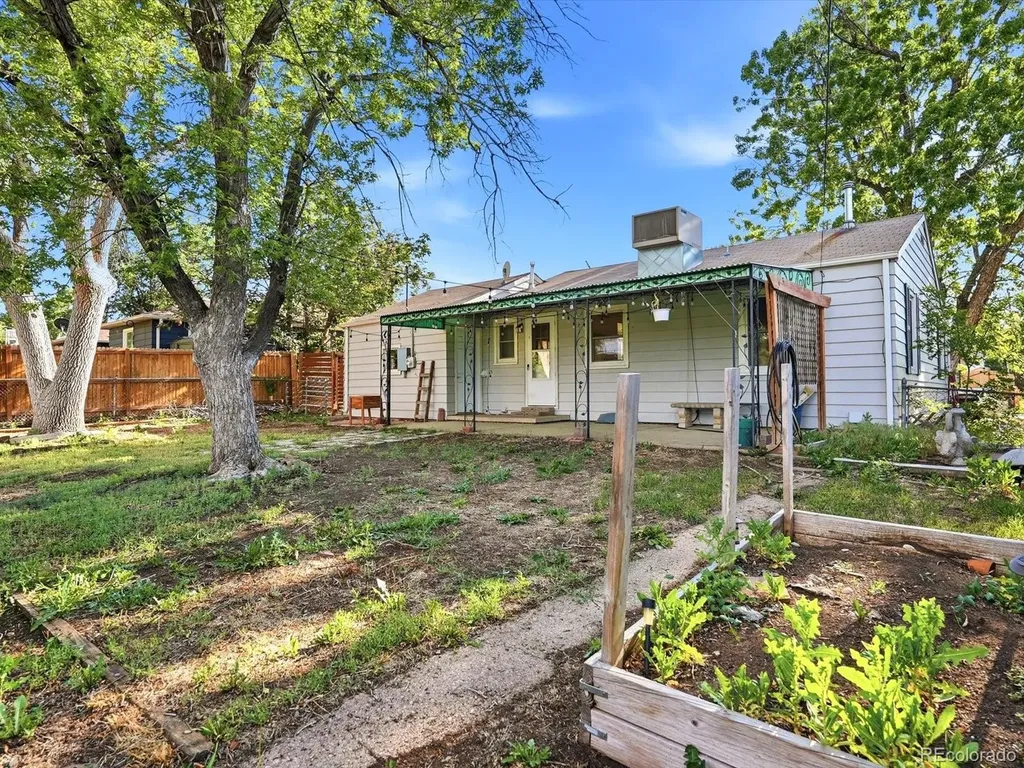 2712 S Hazel Court Denver CO 80236