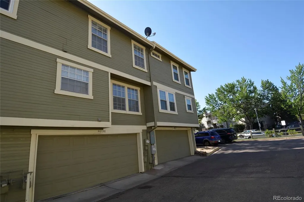2019 S Hannibal Street Aurora CO 80013