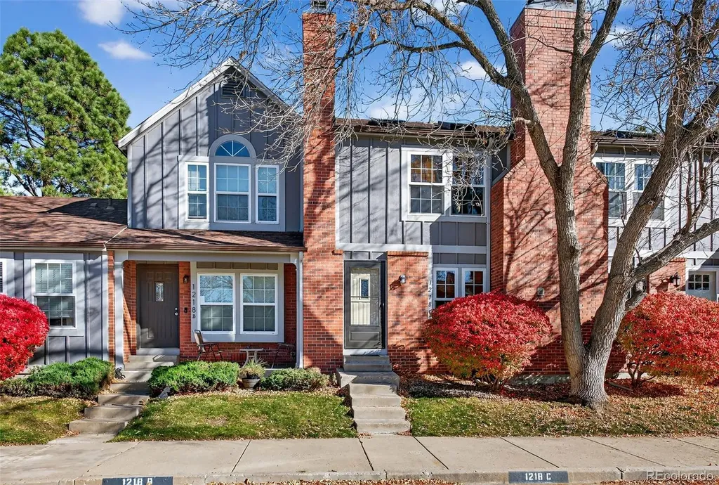 1218 S Flower Circle Lakewood CO 80232