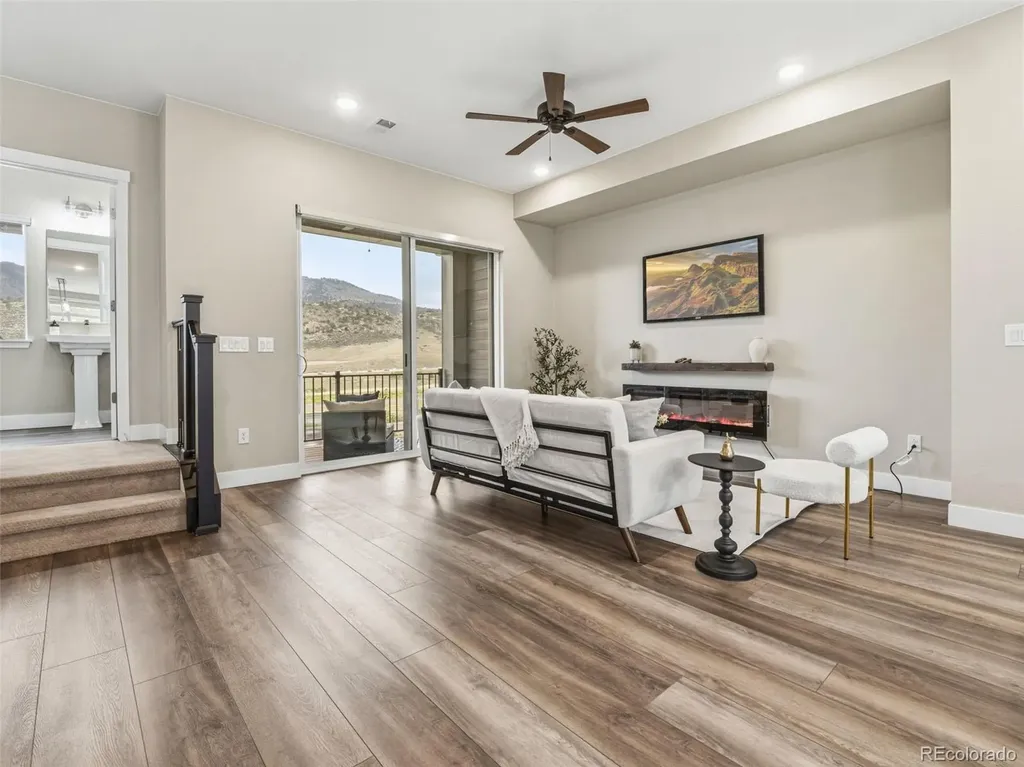 2220 S Mcintyre Street Lakewood CO 80228