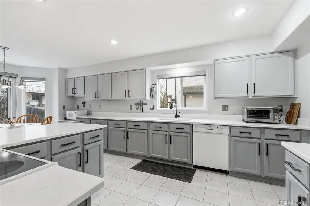 16498 W Ellsworth Drive Golden CO 80401