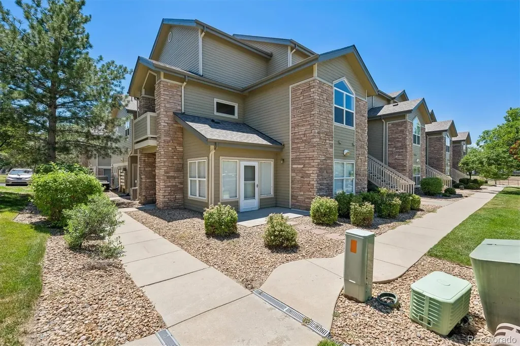 18151 E Flora Place Aurora CO 80013
