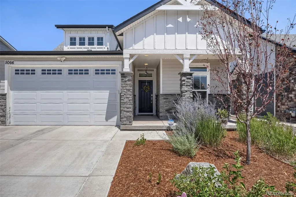 5066 N Quemoy Court Aurora CO 80019