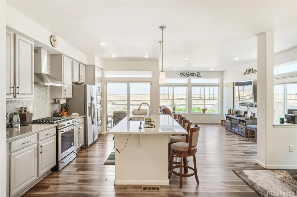 5066 N Quemoy Court Aurora CO 80019