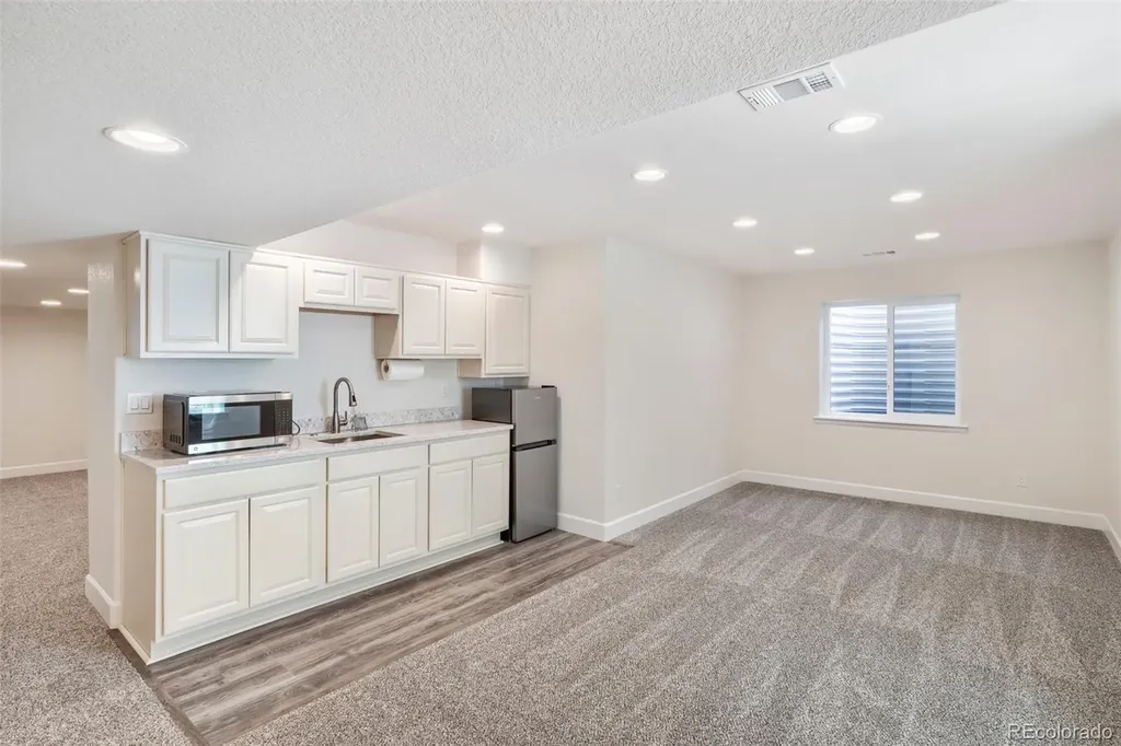5066 N Quemoy Court Aurora CO 80019
