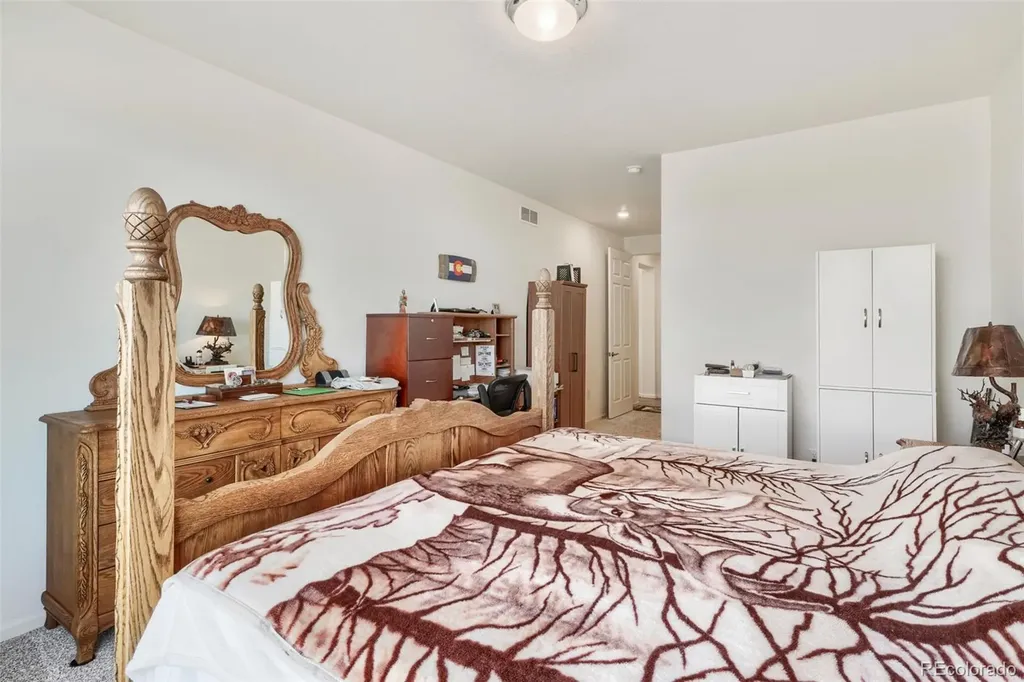 5066 N Quemoy Court Aurora CO 80019