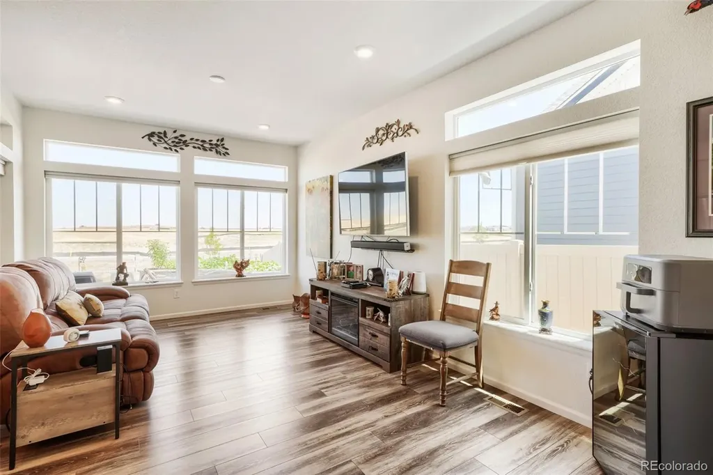 5066 N Quemoy Court Aurora CO 80019
