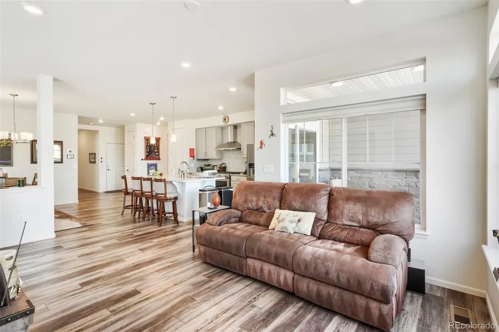 5066 N Quemoy Court Aurora CO 80019
