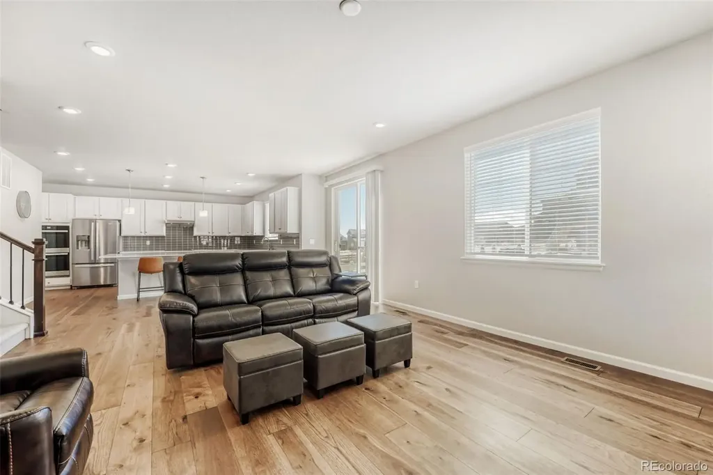27942 E Glasgow Place Aurora CO 80016