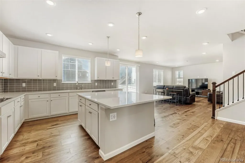 27942 E Glasgow Place Aurora CO 80016