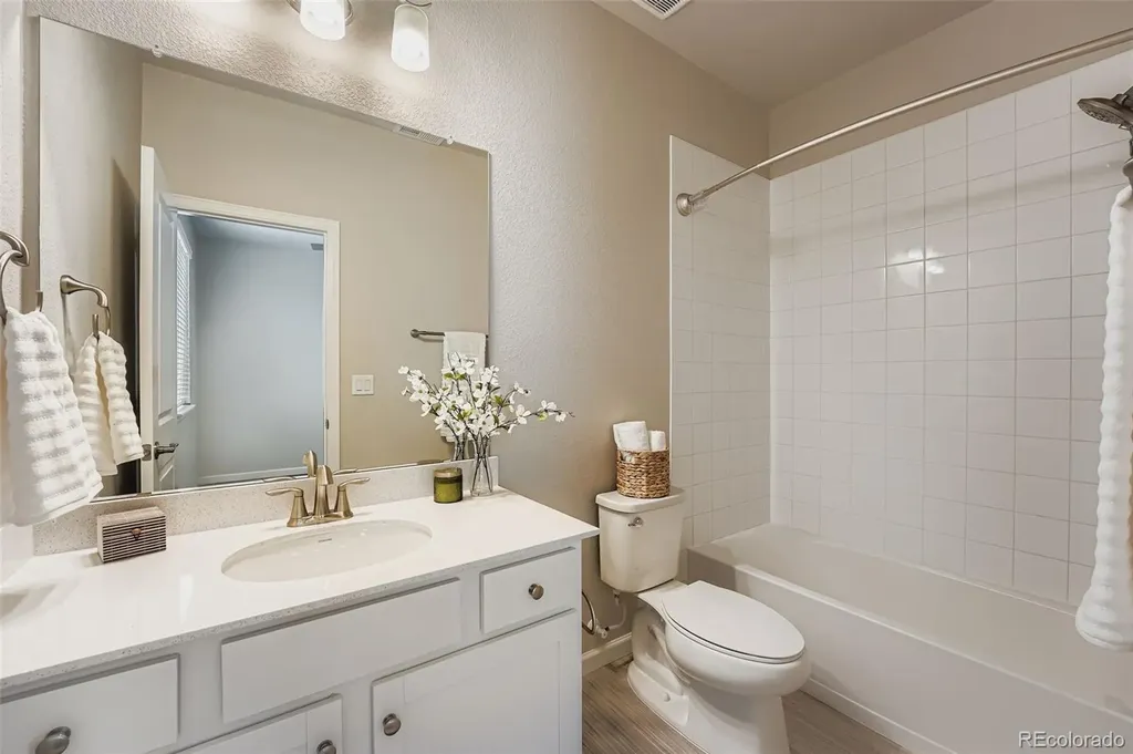 27942 E Glasgow Place Aurora CO 80016
