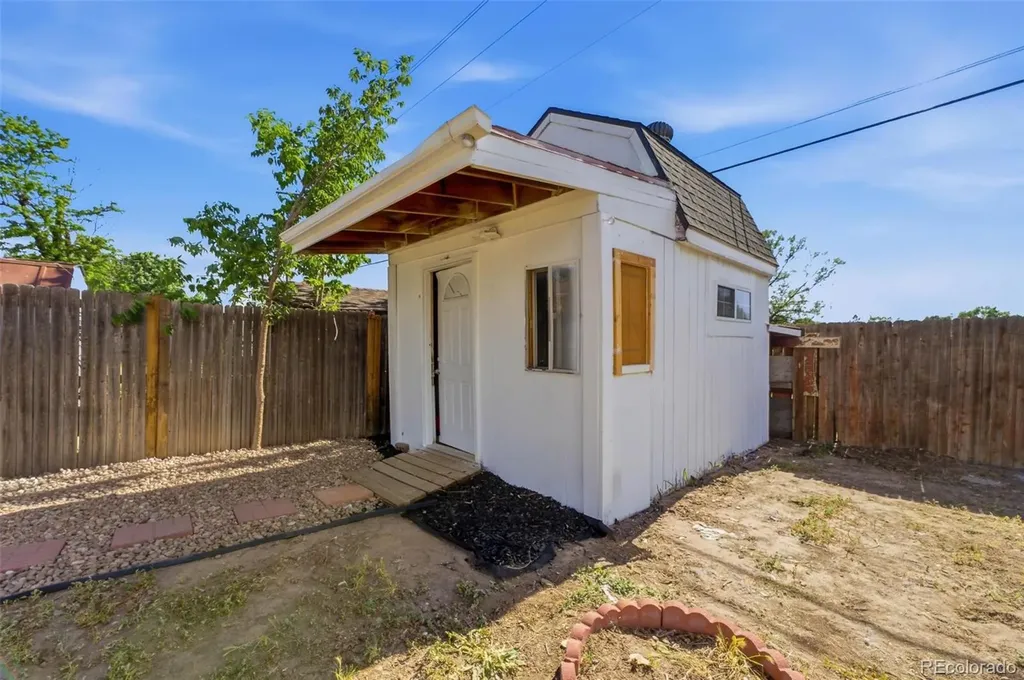 3137 Ursula Street Aurora CO 80011
