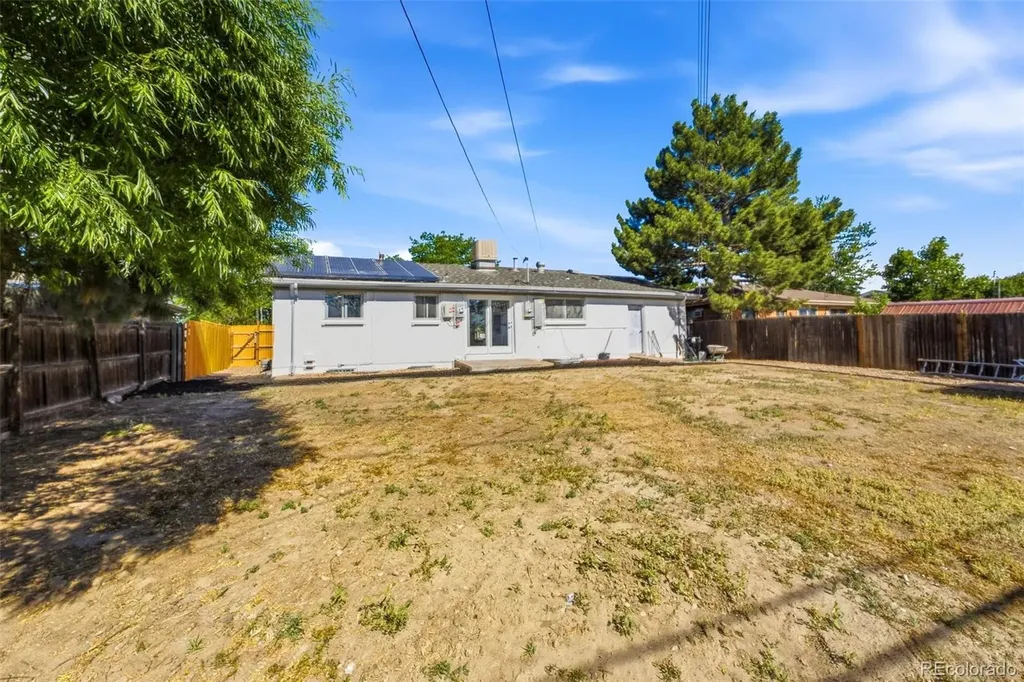 3137 Ursula Street Aurora CO 80011