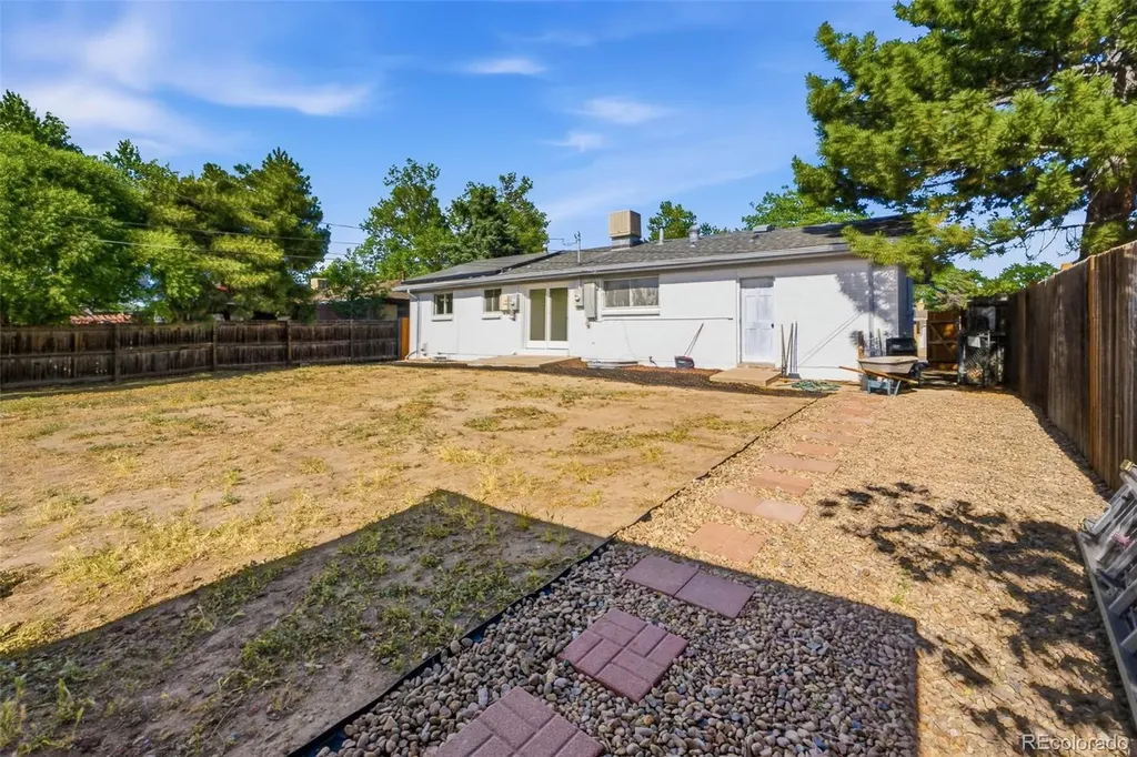 3137 Ursula Street Aurora CO 80011