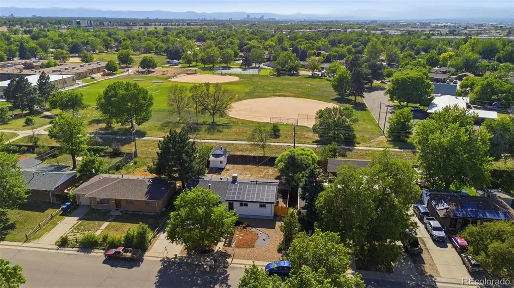 3137 Ursula Street Aurora CO 80011