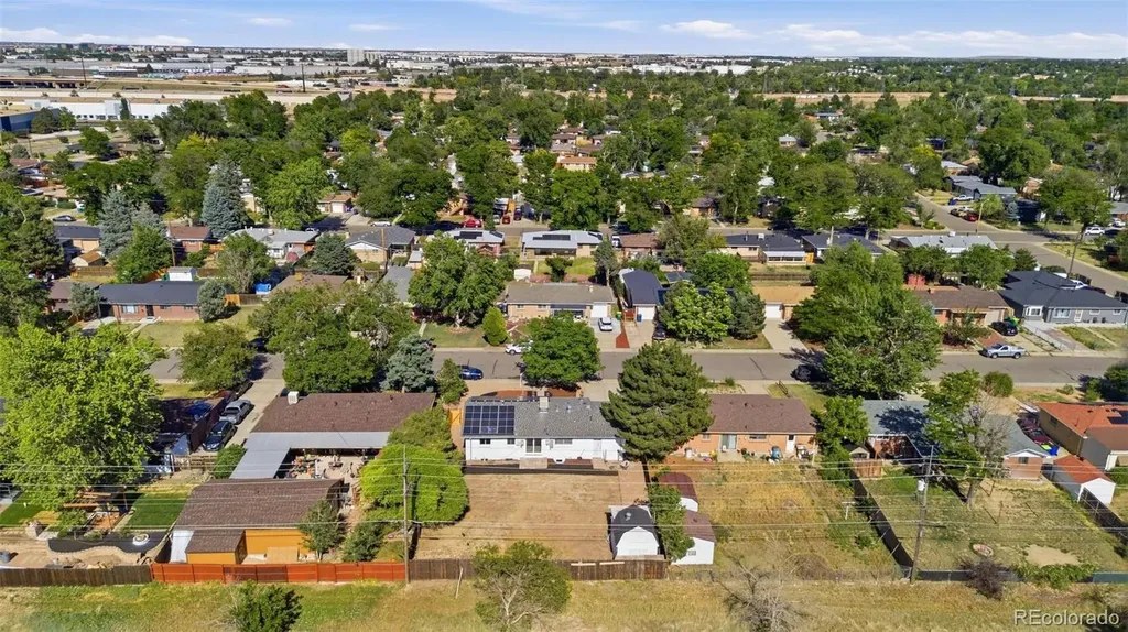 3137 Ursula Street Aurora CO 80011