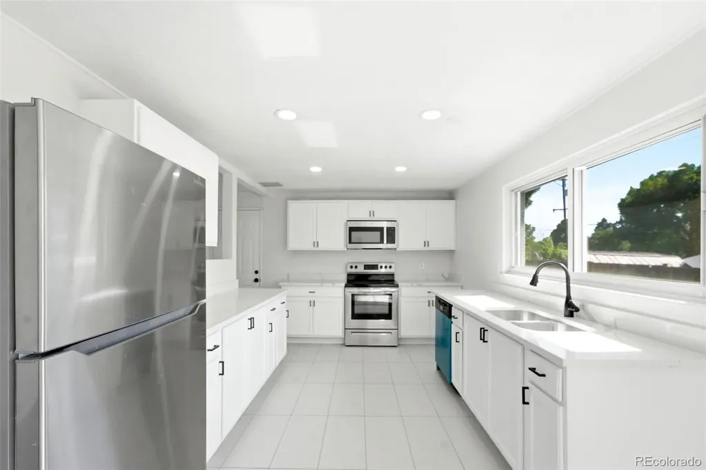 3137 Ursula Street Aurora CO 80011