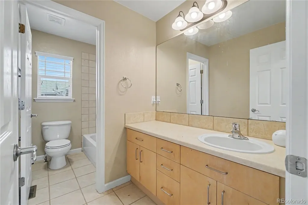4207 Frederick Circle Longmont CO 80503