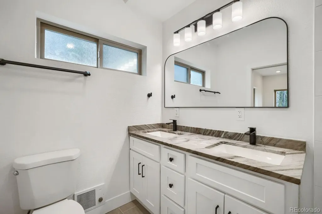 145 Spruce Alma CO 80420