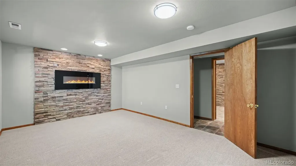 506 Ridge Road Divide CO 80814